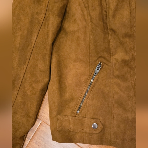 Womens Jacket - Picture 4 of 4